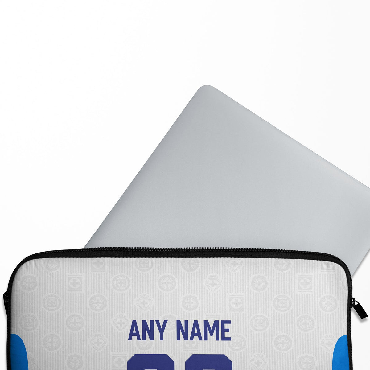 Laptop sleeve with the Cruz Azul 2026-27 Away football shirt design by RIPA Football